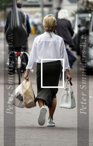 Amsterdam 28 juni 2021
Connie Witteman doet boodschappen op de cornelis schuytstraat