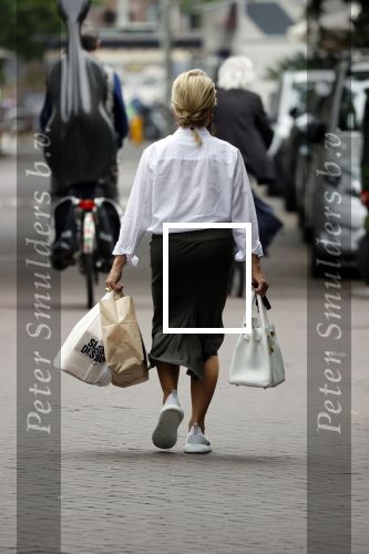 Amsterdam 28 juni 2021
Connie Witteman doet boodschappen op de cornelis schuytstraat