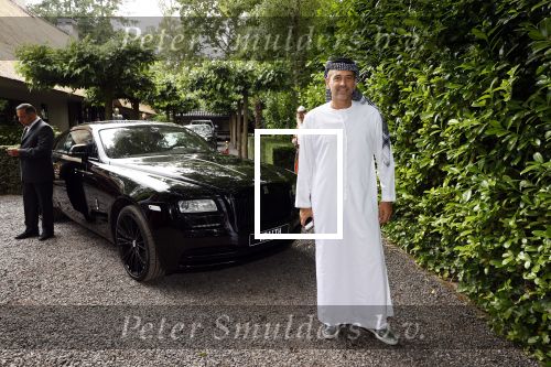 Blaricum 6 juli 2021
Gordon viert zijn verjaardag en dat hij zijn huis verkocht heeft. Ook gaat hij verhuizen naar Dubai. DJ Maurice
