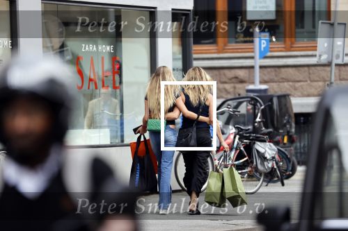 Amsterdam 12 juli 2021
Danielle Oerlemans met haar dochter Fiene Oerlemans op de pc hooftstraat