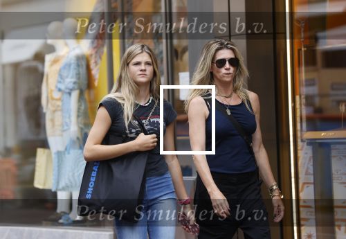 Amsterdam 12 juli 2021
Danielle Oerlemans met haar dochter Fiene Oerlemans op de pc hooftstraat