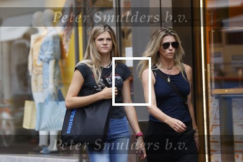 Amsterdam 12 juli 2021
Danielle Oerlemans met haar dochter Fiene Oerlemans op de pc hooftstraat