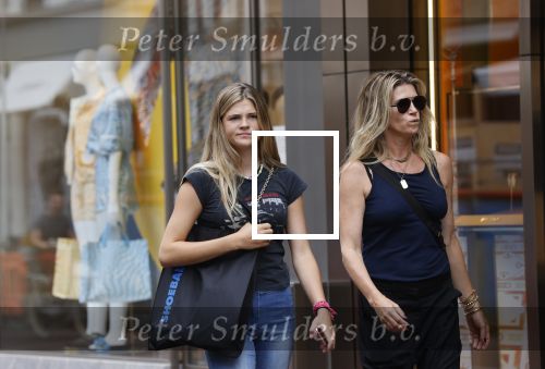Amsterdam 12 juli 2021
Danielle Oerlemans met haar dochter Fiene Oerlemans op de pc hooftstraat