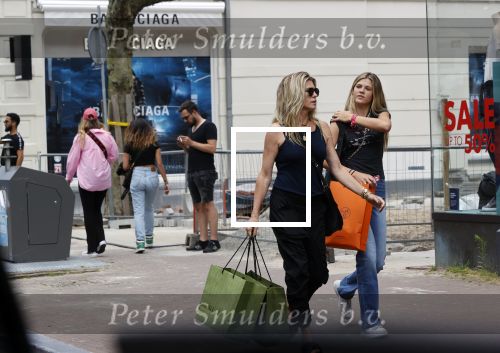 Amsterdam 12 juli 2021
Danielle Oerlemans met haar dochter Fiene Oerlemans op de pc hooftstraat