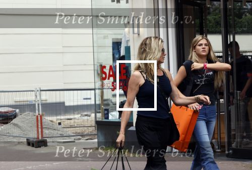 Amsterdam 12 juli 2021
Danielle Oerlemans met haar dochter Fiene Oerlemans op de pc hooftstraat