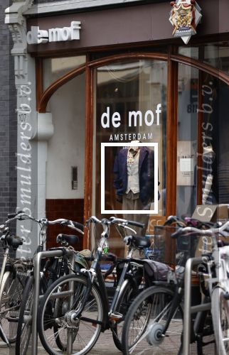 Amsterdam 28 juni 2021
Kledingwinkel de Mof op de haarlemmerstraat. Ze bestaan langer dan 100 jaar en zijn hofleverancier