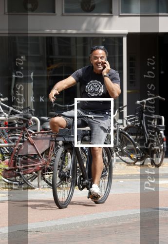 Amsterdam 21 juli 2021
Dennis Rugebregt op de fiets in amsterdam zuid