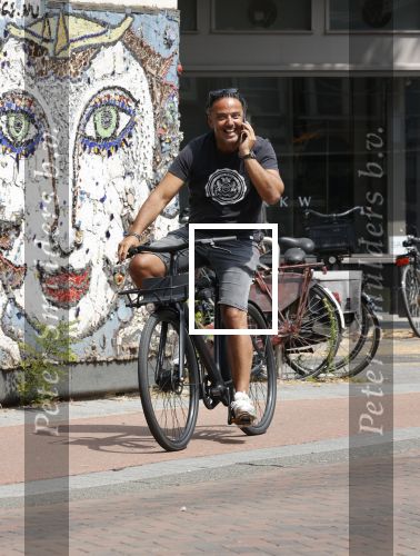 Amsterdam 21 juli 2021
Dennis Rugebregt op de fiets in amsterdam zuid