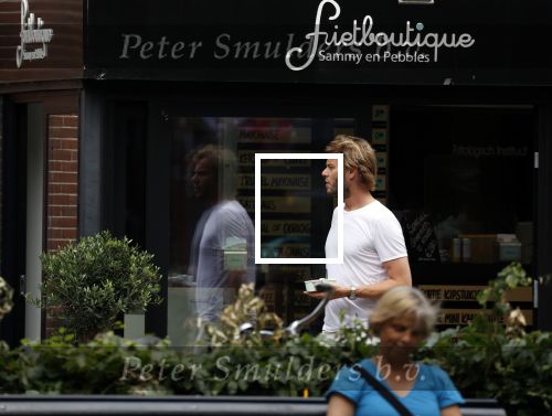 Amsterdam 17 juni 2021
Vivian Reys en haar ex  Dirk Hoorn halen een ijsje in Amsterdam zuid.