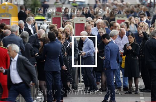Amsterdam 22 juli 2021
Herdenkingsdienst van Peter R de Vries in Carre . Frits Barend met zijn vrouw