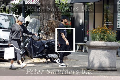 Amsterdam 19 juli 2021
Glennis Grace en haar  vriend LÃ©vy Simon op straat in Amsterdam zuid.