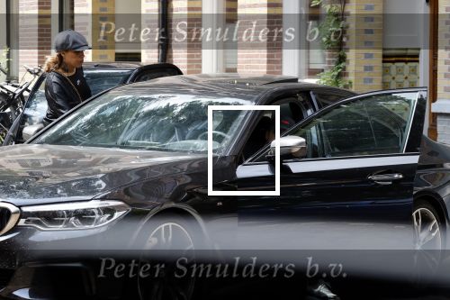 Amsterdam 19 juli 2021
Glennis Grace en haar  vriend LÃ©vy Simon op straat in Amsterdam zuid.