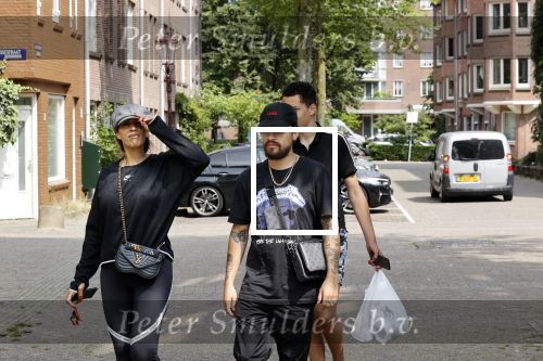 Amsterdam 19 juli 2021
Glennis Grace en haar  vriend LÃ©vy Simon en zoon  op straat