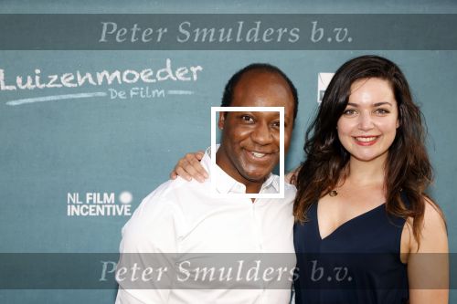 Amsterdam 16 juli 2021
Premiere de Luizenmoeder in Tuschinski. Guillermo Hilversum met partner