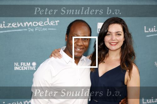 Amsterdam 16 juli 2021
Premiere de Luizenmoeder in Tuschinski. Guillermo Hilversum met partner