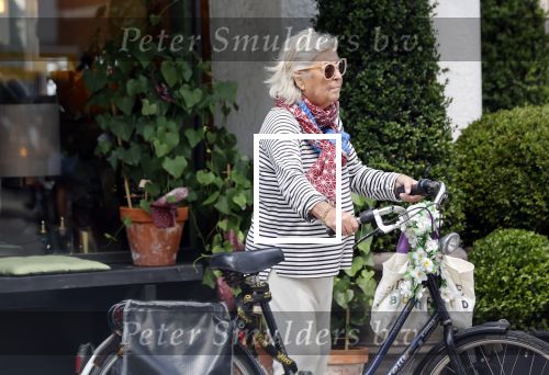 Amsterdam 12 juli 2021
Herman Krabbe op de fiets in Amsterdam zuid