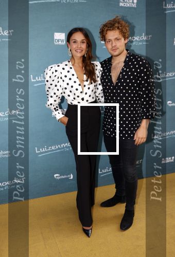 Amsterdam 16 juli 2021
Premiere de Luizenmoeder in Tuschinski.
Holly Mae Brood en partner Soy Kroon