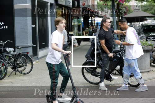Amsterdam 9 en 10 juli 2021
Jalal Oba in Amsterdam zuid. jalal met Jeroen v d Boom