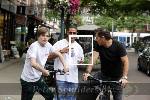 Amsterdam 9 en 10 juli 2021
Jalal Oba in Amsterdam zuid. jalal met Jeroen v d Boom