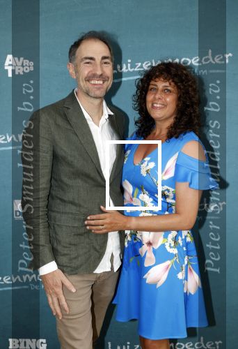 Amsterdam 16 juli 2021
Premiere de Luizenmoeder in Tuschinski. Johan neijenhuis met vrouw en familie