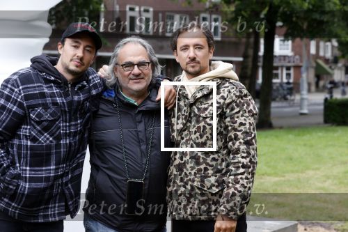 Amsterdam 21 juni 2021
Plaatsen van kunstwerk Joseph Klibansky voor Art Zuid op de apollolaan.
 Zijn vriendin Victoria Waldau alsmede zijn broer schoonzus en ouders zijn ook aanwezig
