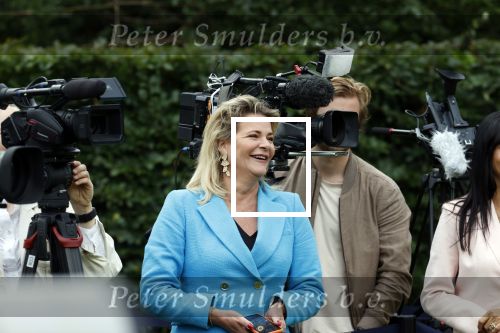 Den haag 16 juli 2021
Koninklijk fotouurtje met Koning Willem Alexander Koningin Maxima Prinses Amalia Alexia en Ariane in de tuin van Paleis Huis ten Bosch. Justine Marcella
