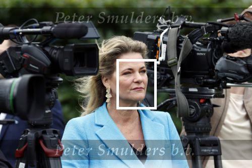 Den haag 16 juli 2021
Koninklijk fotouurtje met Koning Willem Alexander Koningin Maxima Prinses Amalia Alexia en Ariane in de tuin van Paleis Huis ten Bosch. Justine Marcella