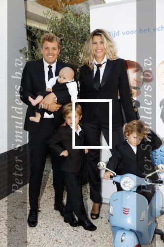 Loosdrecht 18 juli 2021
Kim Kotter Jaap Reesema en hun kinderen bij hun huis.