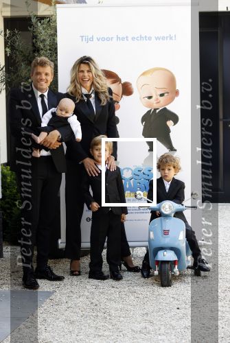 Loosdrecht 18 juli 2021
Kim Kotter Jaap Reesema en hun kinderen bij hun huis.