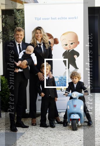 Loosdrecht 18 juli 2021
Kim Kotter Jaap Reesema en hun kinderen bij hun huis.