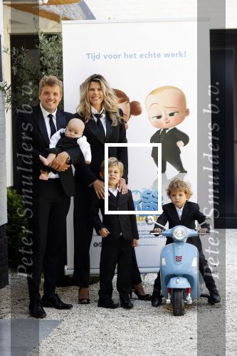 Loosdrecht 18 juli 2021
Kim Kotter Jaap Reesema en hun kinderen bij hun huis.