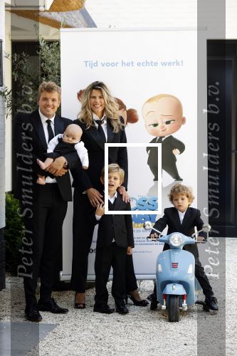 Loosdrecht 18 juli 2021
Kim Kotter Jaap Reesema en hun kinderen bij hun huis.