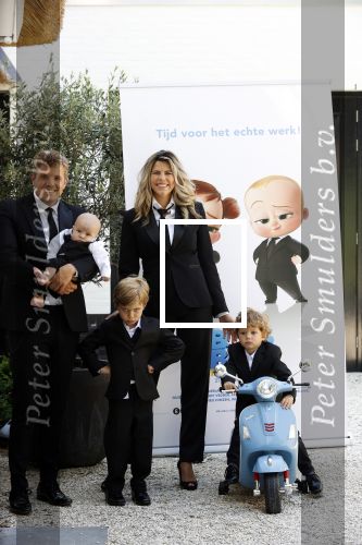 Loosdrecht 18 juli 2021
Kim Kotter Jaap Reesema en hun kinderen bij hun huis.