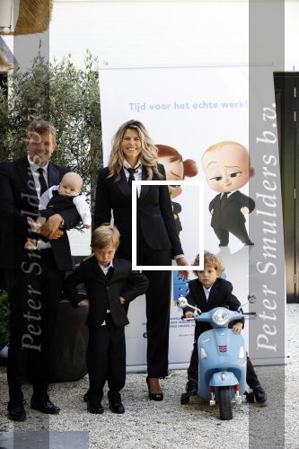 Loosdrecht 18 juli 2021
Kim Kotter Jaap Reesema en hun kinderen bij hun huis.