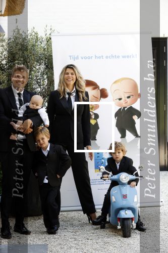 Loosdrecht 18 juli 2021
Kim Kotter Jaap Reesema en hun kinderen bij hun huis.