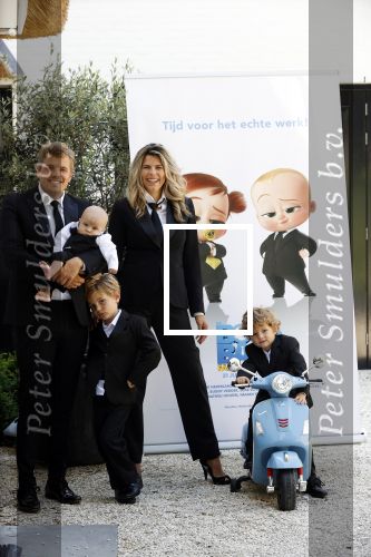 Loosdrecht 18 juli 2021
Kim Kotter Jaap Reesema en hun kinderen bij hun huis.