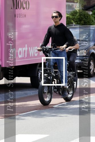 Amsterdam 12 juni 2021
Koen Kardashian op zijn electrische fiets