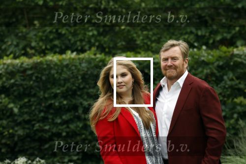 Den haag 16 juli 2021
Koninklijk fotouurtje met Koning Willem Alexander Koningin Maxima Prinses Amalia Alexia en Ariane in de tuin van Paleis Huis ten Bosch.