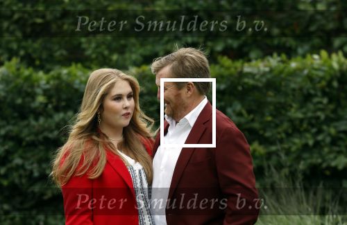 Den haag 16 juli 2021
Koninklijk fotouurtje met Koning Willem Alexander Koningin Maxima Prinses Amalia Alexia en Ariane in de tuin van Paleis Huis ten Bosch.
