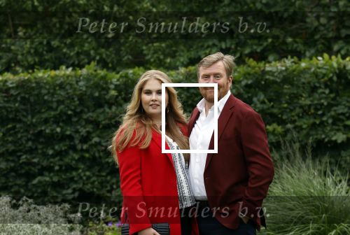 Den haag 16 juli 2021
Koninklijk fotouurtje met Koning Willem Alexander Koningin Maxima Prinses Amalia Alexia en Ariane in de tuin van Paleis Huis ten Bosch.