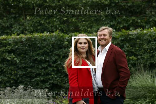 Den haag 16 juli 2021
Koninklijk fotouurtje met Koning Willem Alexander Koningin Maxima Prinses Amalia Alexia en Ariane in de tuin van Paleis Huis ten Bosch.