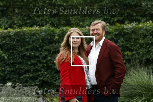 Den haag 16 juli 2021
Koninklijk fotouurtje met Koning Willem Alexander Koningin Maxima Prinses Amalia Alexia en Ariane in de tuin van Paleis Huis ten Bosch.