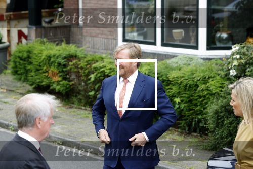 Hilversum 30 juni 2021
Koning Willem Alexander en Koningin Maxima arriveren bij theater Gooiland voor de uitreiking van de appeltjes van Oranje .
