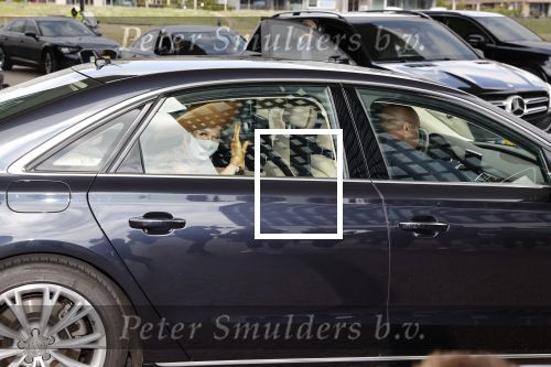 Amsterdam 24 juni 2021
Koningin Maxima bzoekt het EYE museum in Amsterdam . Femke Halsema begeleid haar.
Maxima rijdt in de reserve Audi A8 van haar man Koning Willem Alexander .