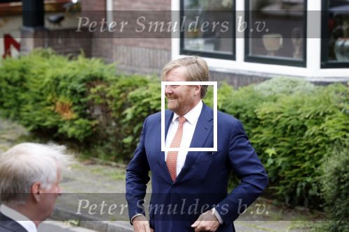 Hilversum 30 juni 2021
Koning Willem Alexander en Koningin Maxima arriveren bij theater Gooiland voor de uitreiking van de appeltjes van Oranje .
