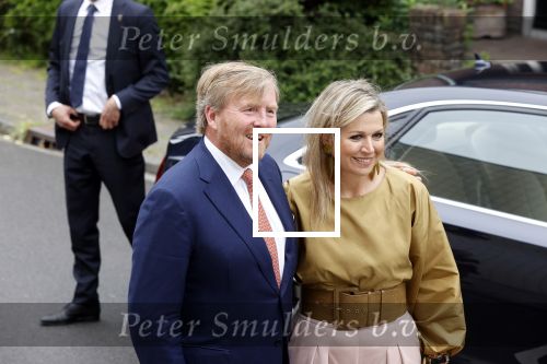 Hilversum 30 juni 2021
Koning Willem Alexander en Koningin Maxima arriveren bij theater Gooiland voor de uitreiking van de appeltjes van Oranje .