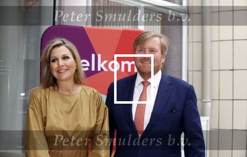 Hilversum 30 juni 2021
Koning Willem Alexander en Koningin Maxima arriveren bij theater Gooiland voor de uitreiking van de appeltjes van Oranje .