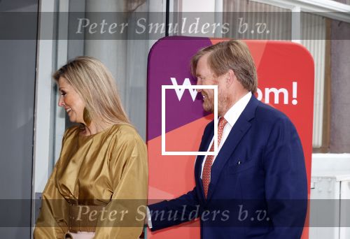 Hilversum 30 juni 2021
Koning Willem Alexander en Koningin Maxima arriveren bij theater Gooiland voor de uitreiking van de appeltjes van Oranje .
