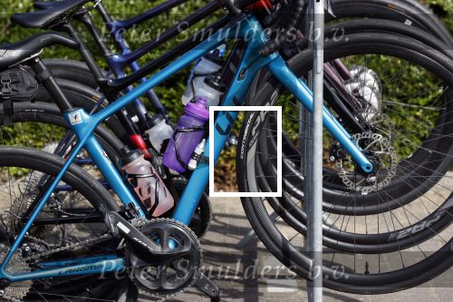 Zevenhuizen 4 juli 2021
Leontien v Moorsel Wendy v Dijk en Anouk Smulders gaan met 500 vrouwen de Amstel Gold race rijden . Vandaag was er een training . Ook Michael Zijlaard en zijn broer Ron reden mee. LIV fietsen
