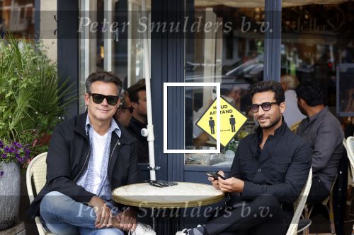 Amsterdam 19 juni 2021
Leco v Zadelhoff met zijn partner op terras bij de Joffers